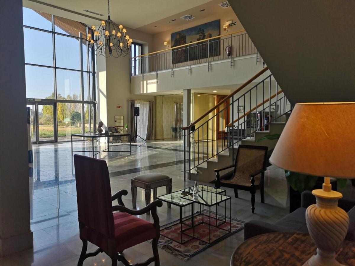 Hotel Villa Marcilla Εξωτερικό φωτογραφία