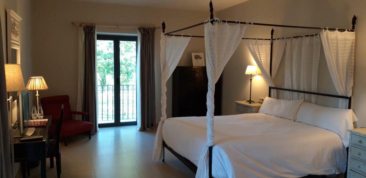 Hotel Villa Marcilla Εξωτερικό φωτογραφία