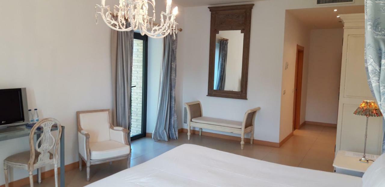 Hotel Villa Marcilla Εξωτερικό φωτογραφία